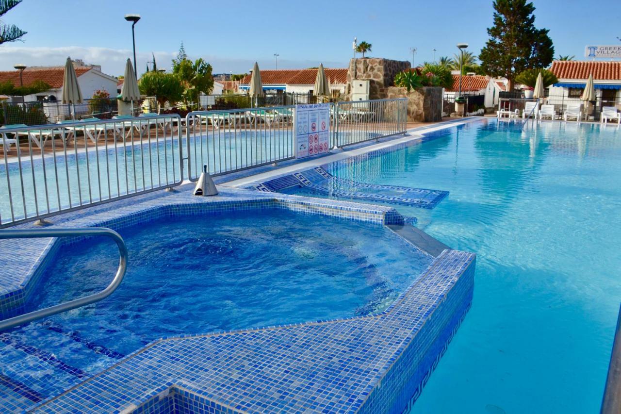 Bungalow En Playa Del Ingles المظهر الخارجي الصورة